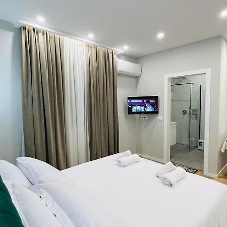 Kristi Apartments 01 티라나 외부 사진
