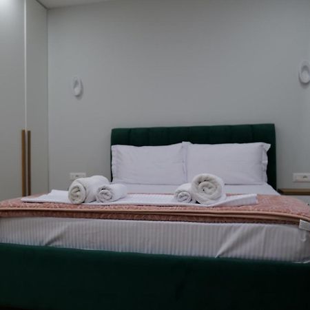 Kristi Apartments 01 티라나 외부 사진