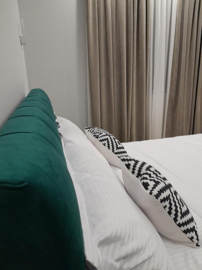 Kristi Apartments 01 티라나 외부 사진