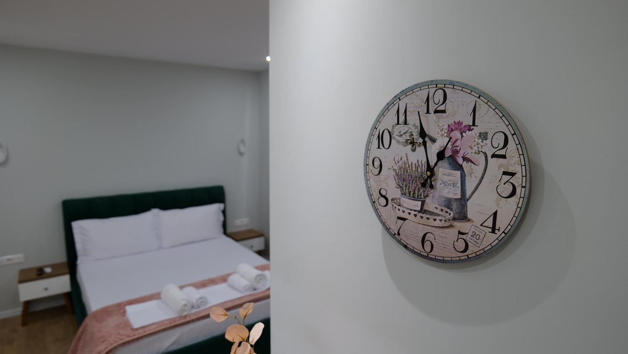 Kristi Apartments 01 티라나 외부 사진