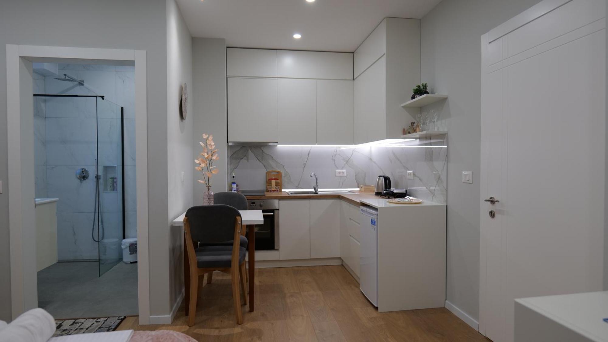 Kristi Apartments 01 티라나 외부 사진