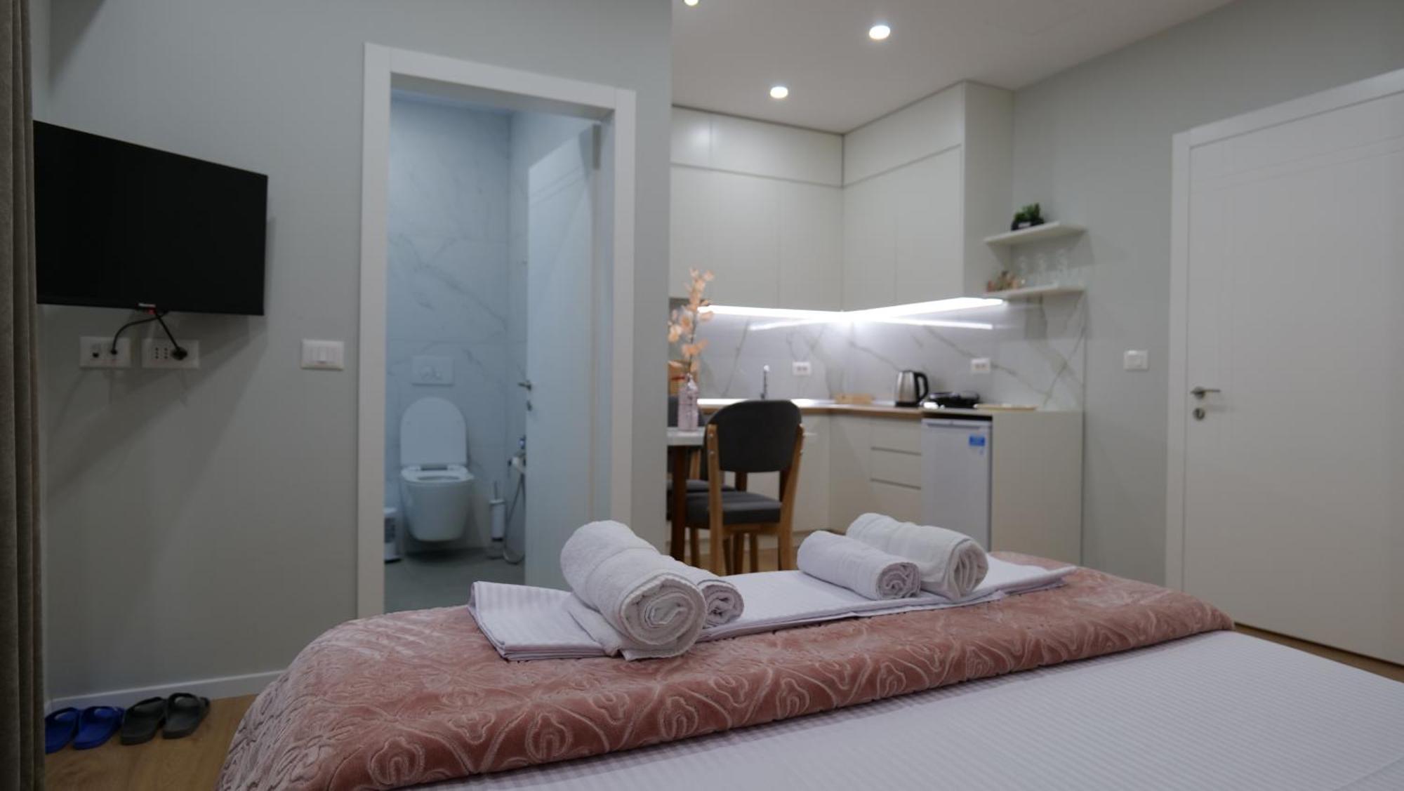Kristi Apartments 01 티라나 외부 사진