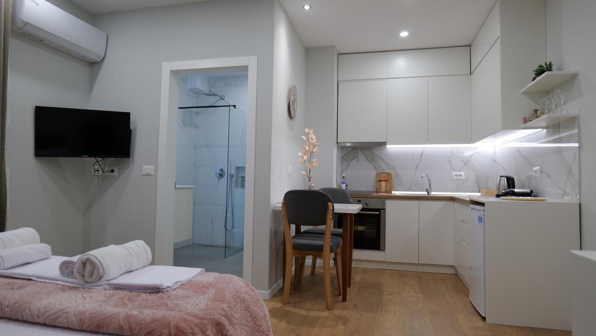 Kristi Apartments 01 티라나 외부 사진
